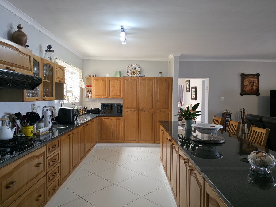 3 Bedroom Property for Sale in Wavecrest Eastern Cape